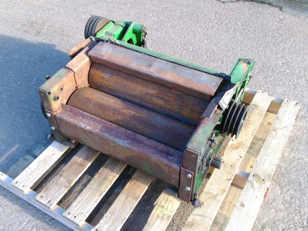 John Deere self propelled forage harvester whole crop mill, fits 7000 series harvesters