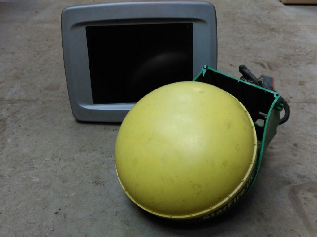 John Deere 2600 GPS 10" Colour touch screen, cmplete with Star Fire ITC receiver, as new