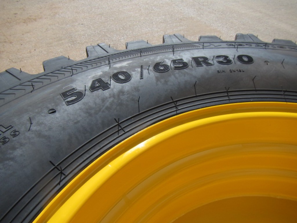 Nokian TRI2 540/65/30 industrial tyres, fitted to JCB wheels, to fit JCB 4220 Fastrac