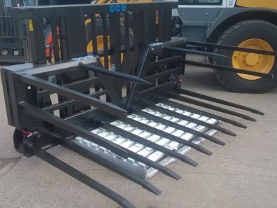new OCE folding fork, 12ft wide, hydraulic folding, transport locking, hardox tines
