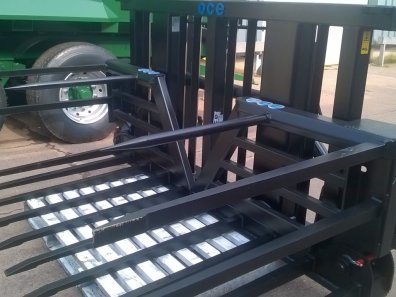 new OCE folding fork, 12ft wide, hydraulic folding, transport locking, hardox tines