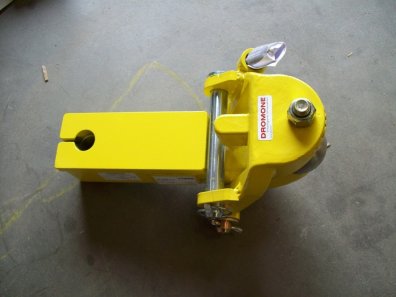 new Dromone heavy duty ball hitch, to fit Fendt tractors