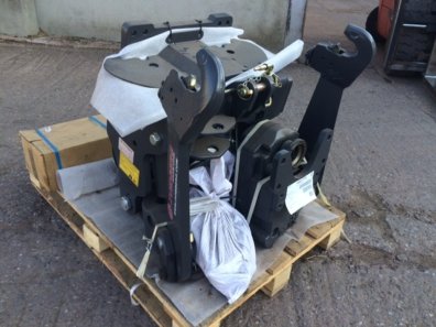 Zuidberg front linkage, to fit Massey Ferguson 6480 tractor, 3.5 ton lift, front PTO to fit also in stock