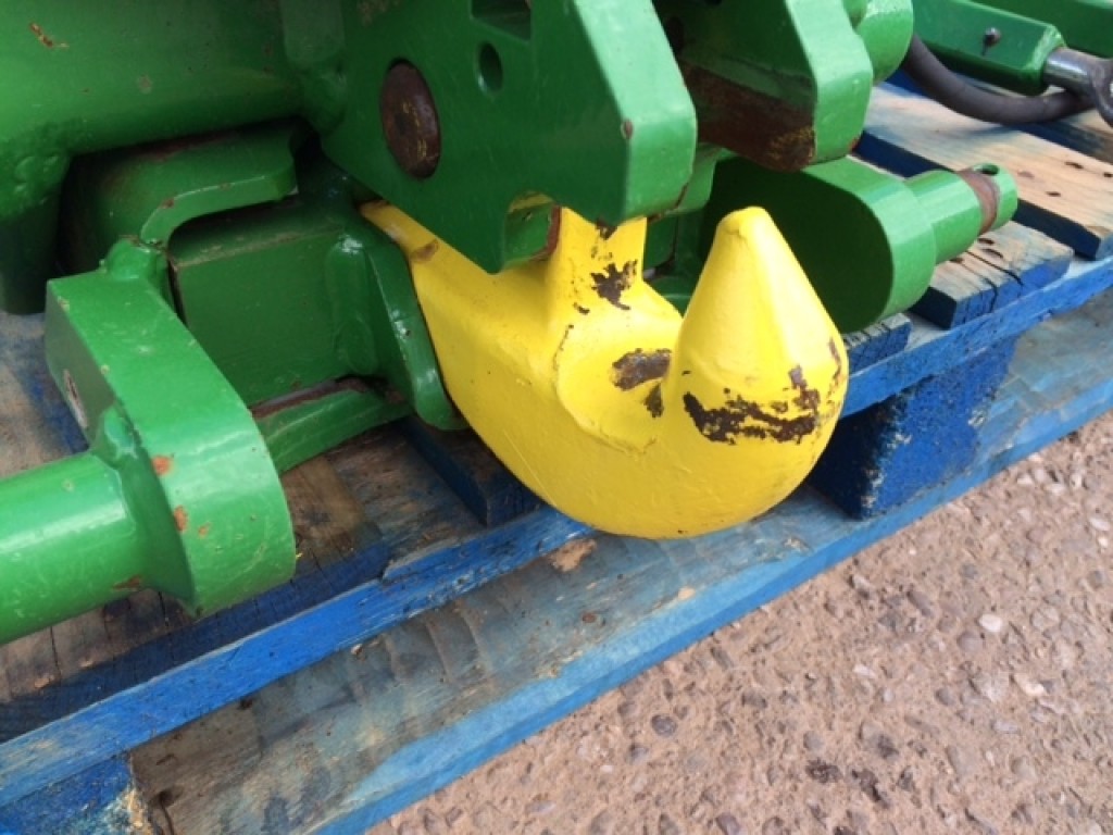 John Deere push back pick up hitch, to fit 6830, 6930 and 6150R tractors