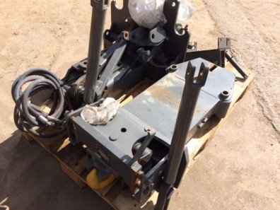 Fendt 400 series Bill Bennet pick up hitch removed from 415 tractor, very little use