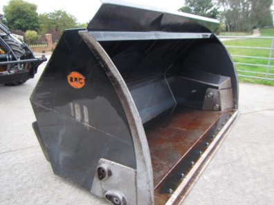BAC high tip bucket, 2014, very little work