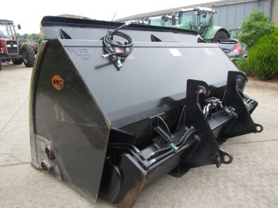 BAC high tip bucket, 2014, very little work