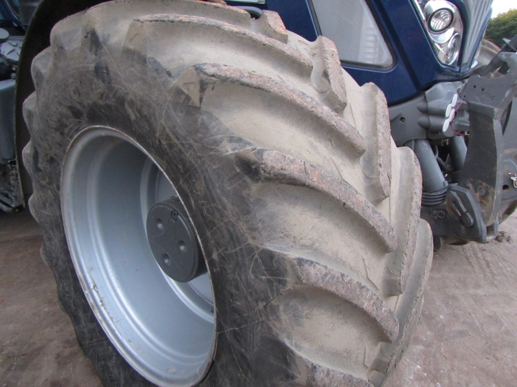 710/60/42 60% + 600/60/30 70% Michelin tyres fitted to Fendt wheels, to fit 700 and 800 series Fendt tractors