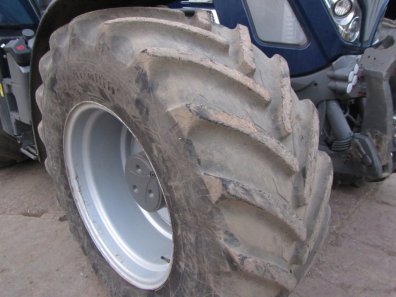710/60/42 60% + 600/60/30 70% Michelin tyres fitted to Fendt wheels, to fit 700 and 800 series Fendt tractors