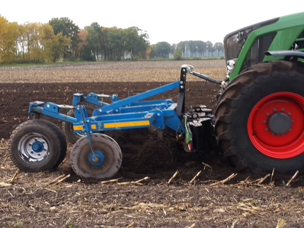 new Agribumper weights, 350kg - 1600kg, available in selection of colours