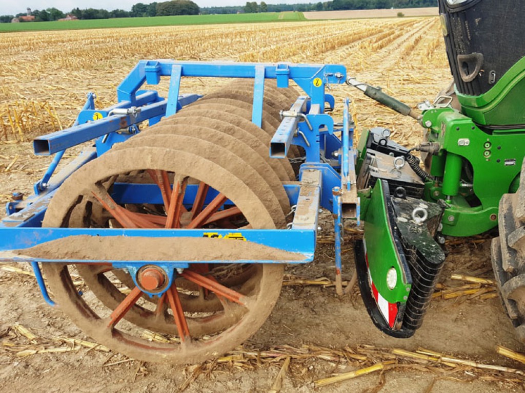 new Agribumper weights, 350kg - 1600kg, available in selection of colours