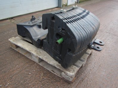 22x 45 kg New Holland front weights, front weight frame also available