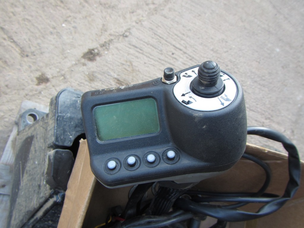 Quicke Q66 loader, C/W JD brackets and Easy Drive electric joystick to fit 6630/6830/6930, third service, soft drive, multi docking, JCB Q-Fit  carriage (the carriage can be changed to a standard Euro carriage)