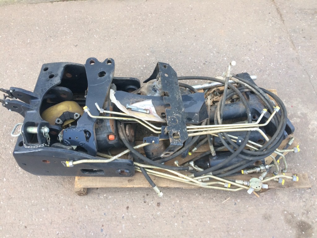 Deutz front linkage and front PTO to fit M620 tractor