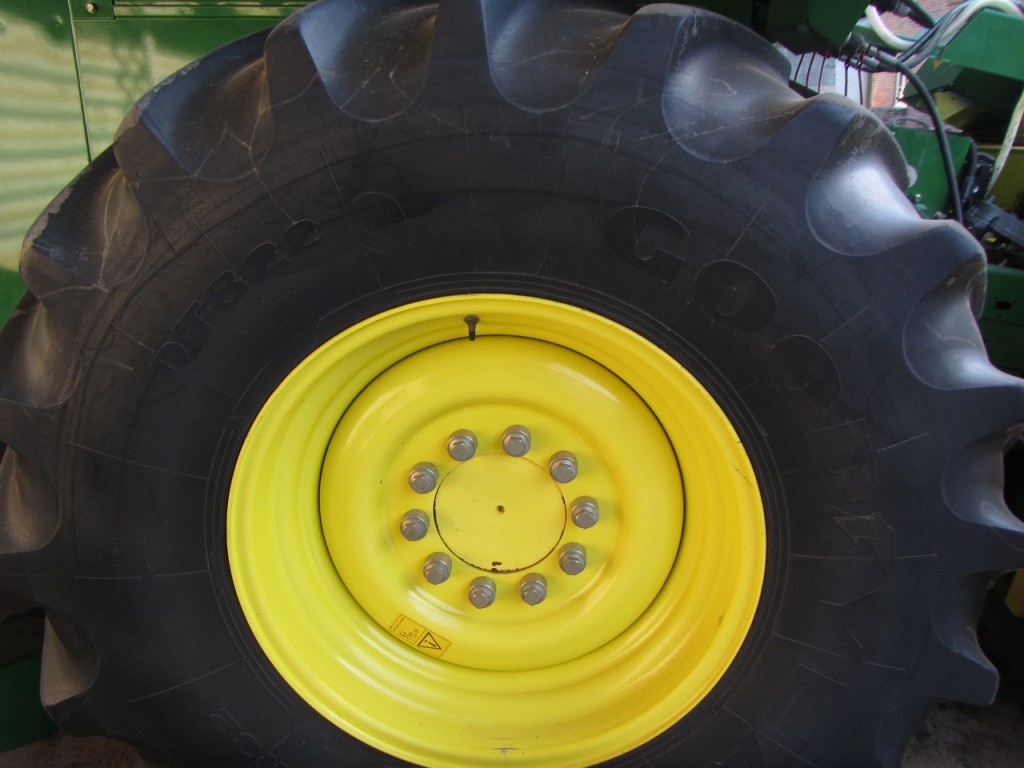 2x 650/75/32 Goodyear tyres, fitted to John Deere wheels to fit JD 7450 forager