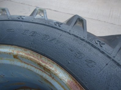 2x 16.9/34 dual wheels