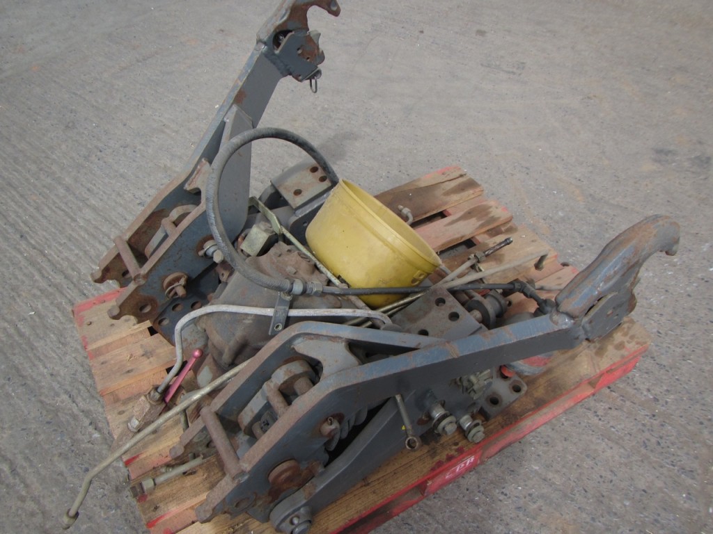 Fendt front linkage + PTO to fit Fendt 512-514 and 515 tractor