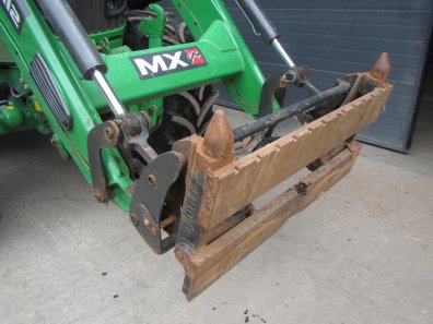 Matbro adaptor plate for Euro carriage, hydraulic locking
