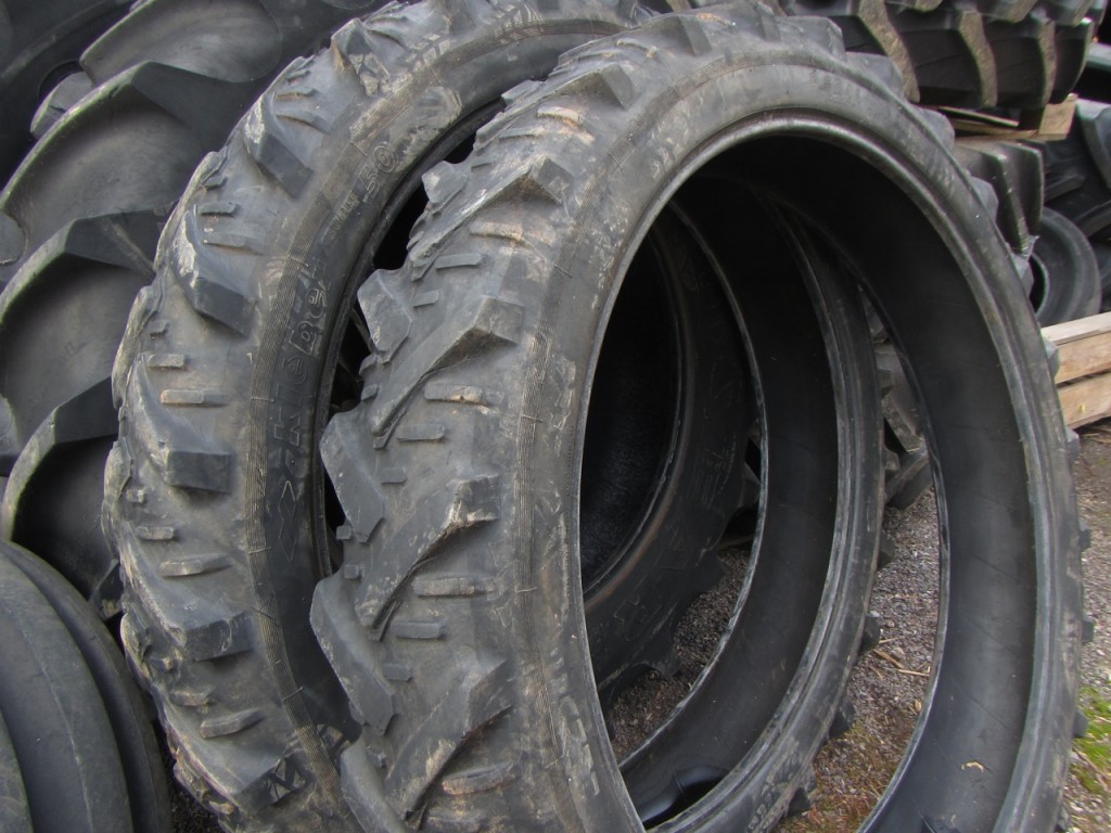 2x Kleber 9.5/44 row crop tyres 20%