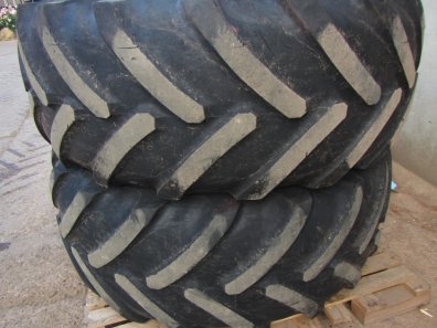 2x 650/75/38 + 2x 600/65/28 20% Michelin tyres, fitted to Fendt 700 series wheels