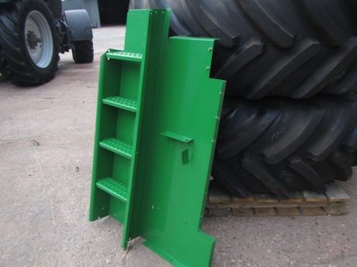 John Deere 7000 series forage harvester steps, new and unused