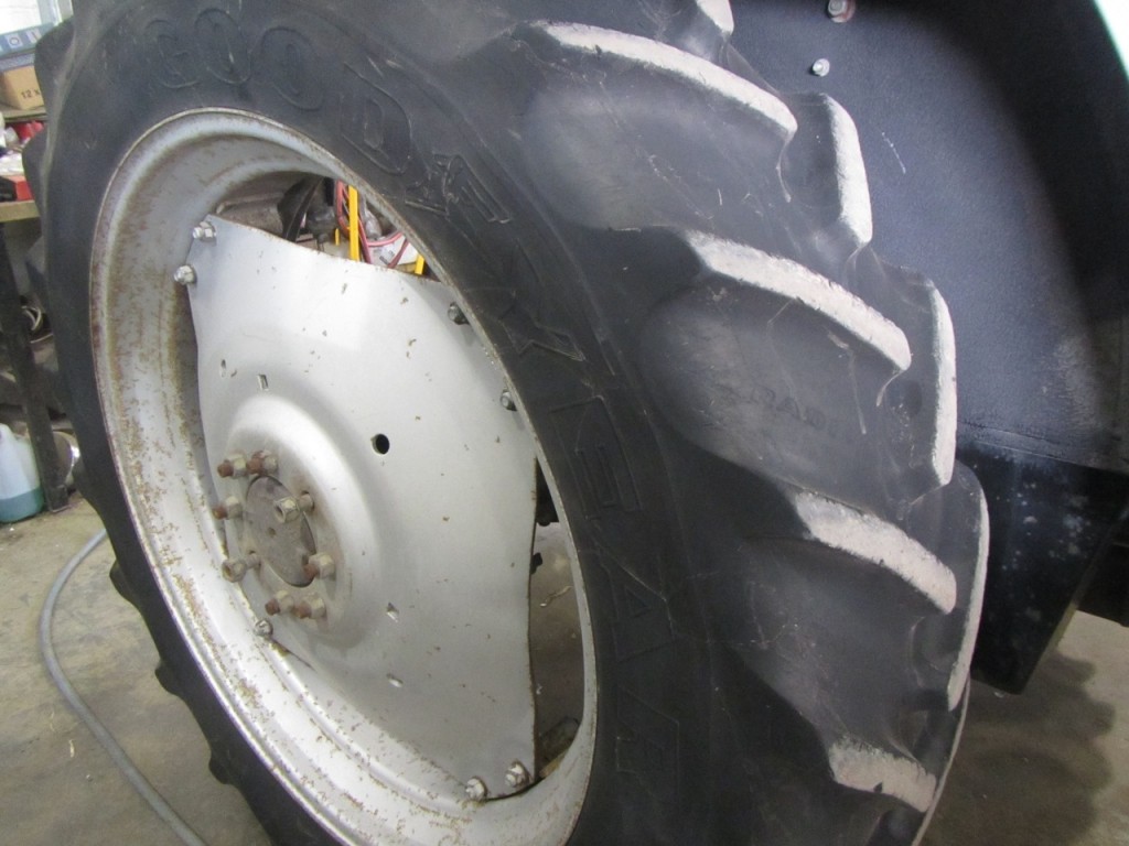13.6/38 Goodyear Super Traction Radial tyres 75%, fitted to Massey Ferguson wheels