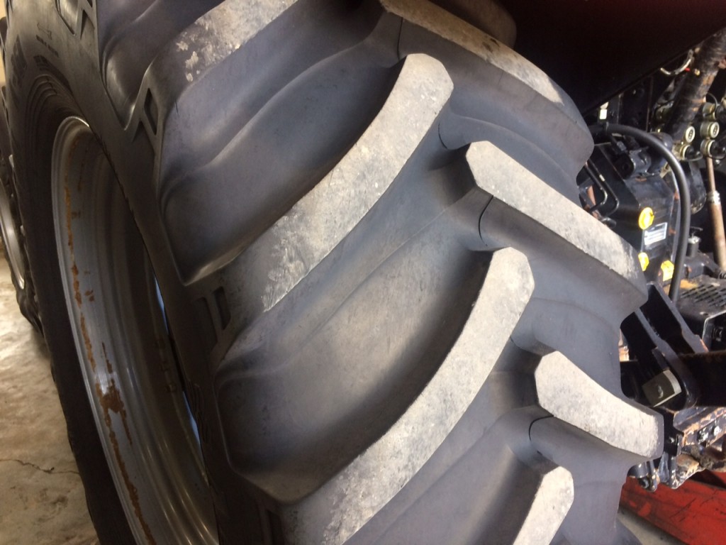 2x 600/65/38 Alliance tyres, fitted to Case 5150 rims (will also fit John Deere)