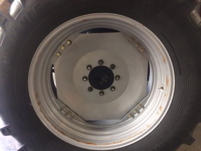 2x 600/65/38 Alliance tyres, fitted to Case 5150 rims (will also fit John Deere)