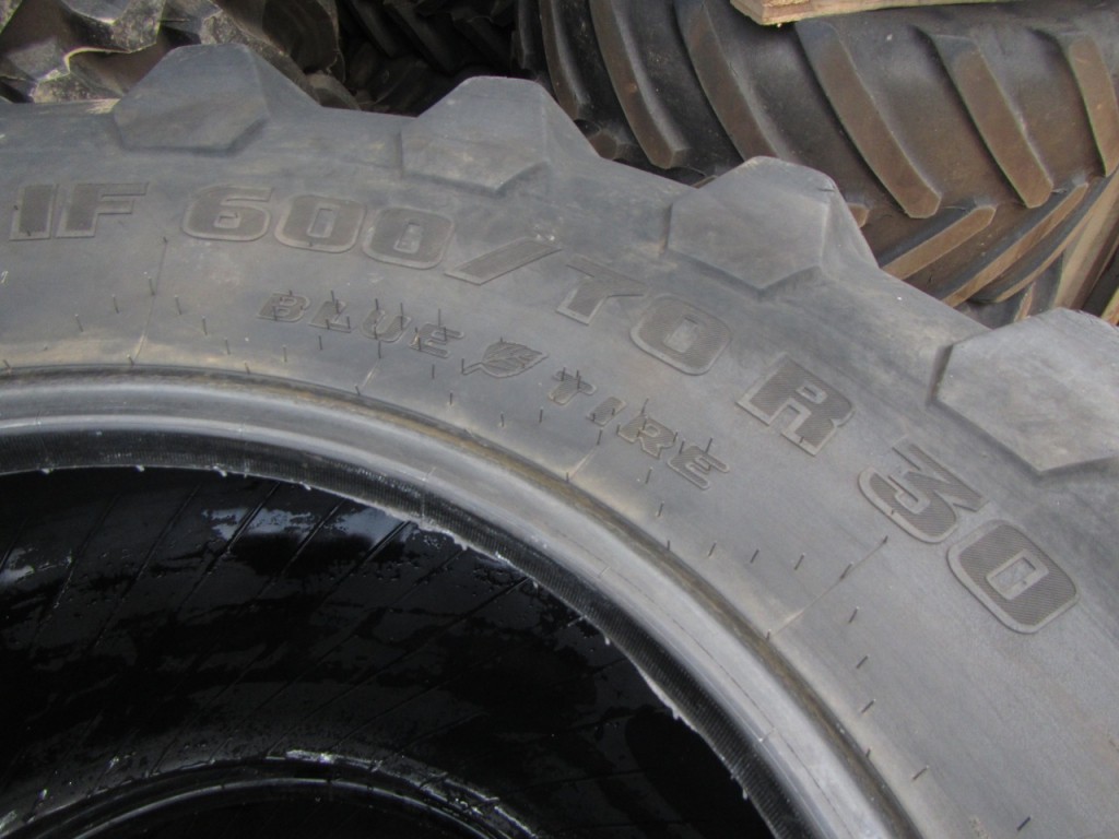 4x 600/65/30 Trelleborg TM1000 High Power tyres 25-30%