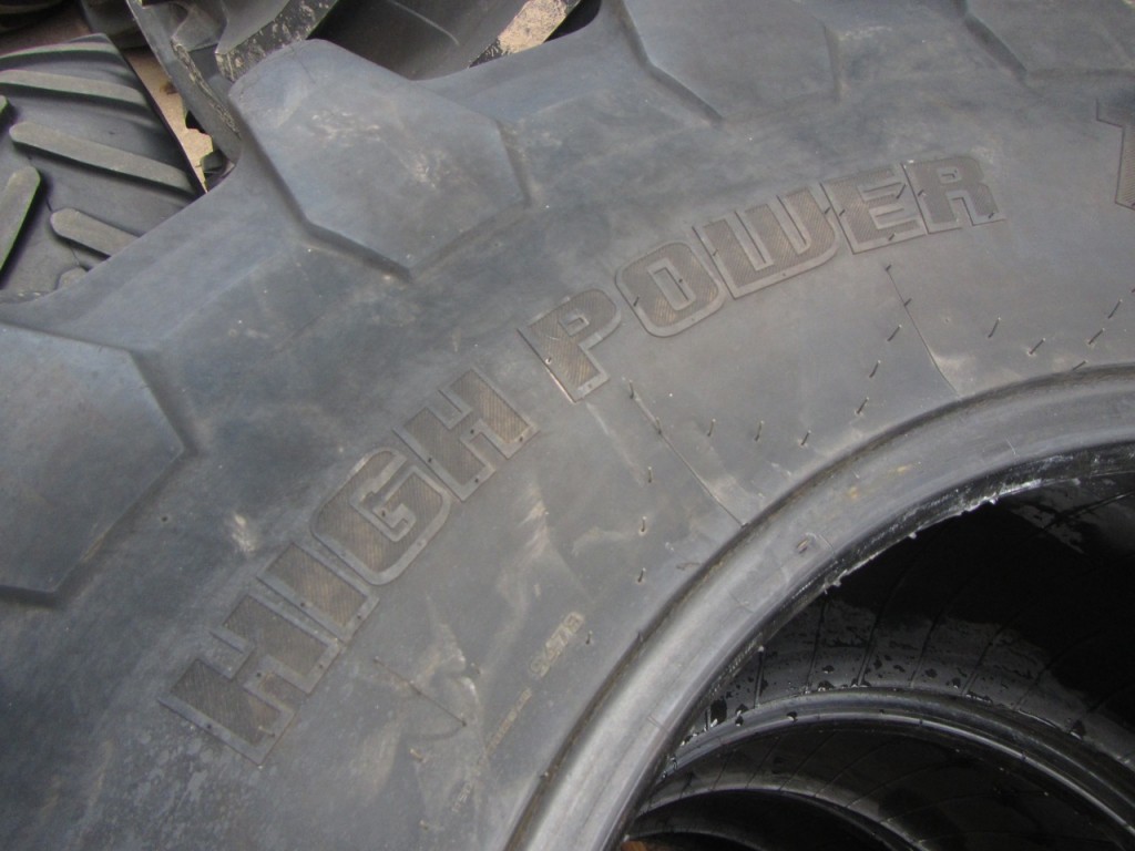4x 600/65/30 Trelleborg TM1000 High Power tyres 25-30%