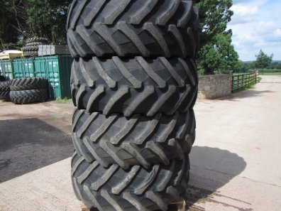 4x 600/65/30 Trelleborg TM1000 High Power tyres 25-30%