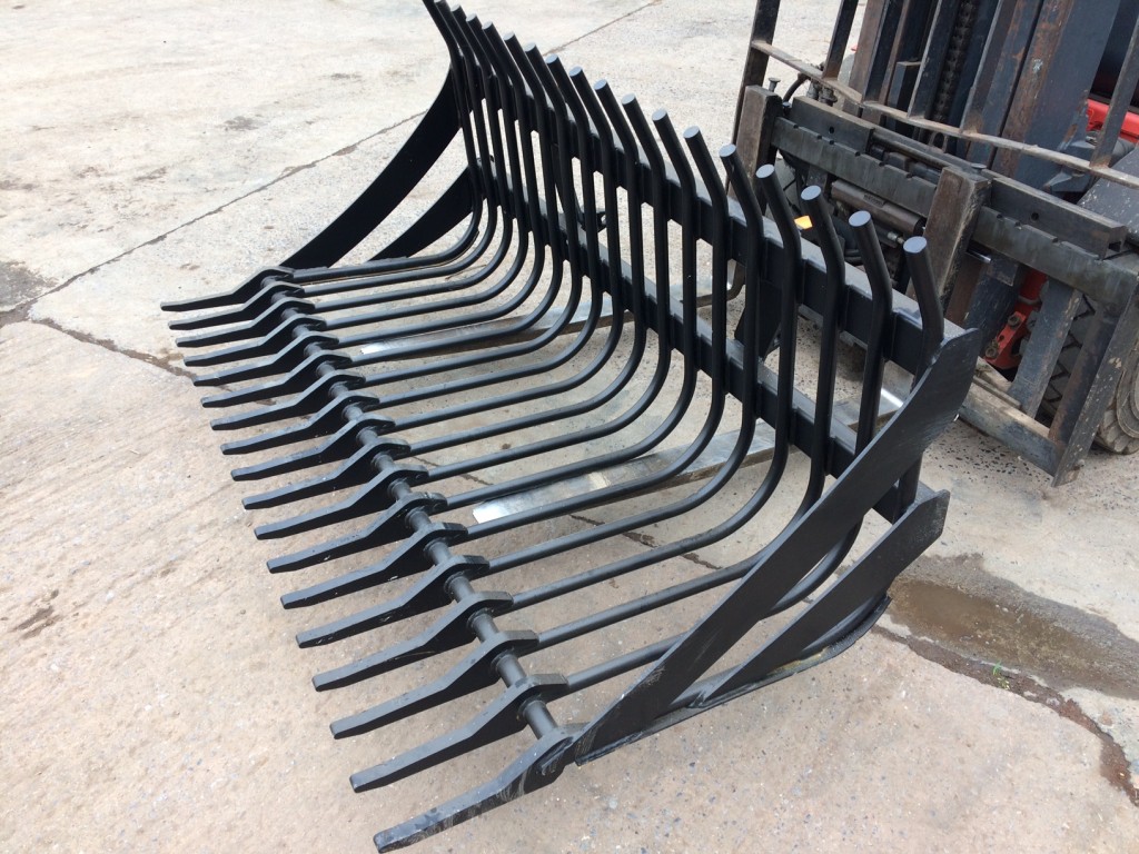 New Quicke 2 meter stone fork complete with Euro brackets