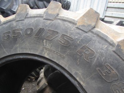2x 650/75/38 + 2x 600/65/28 25% tyres