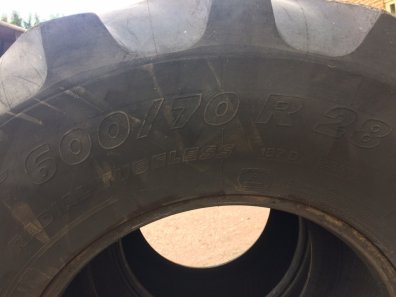 2x Michelin 600/70/28 tractor tyres 10%