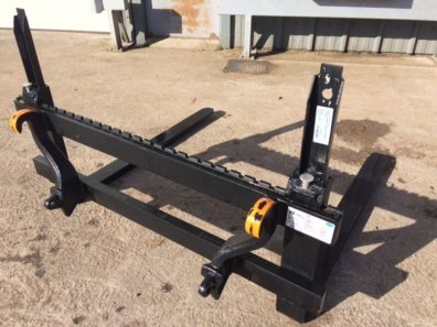Quicke 2.5 ton pallet tines, Euro brackets