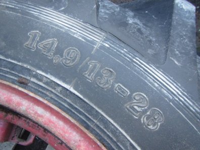 1x Barum 14.9/28 80% tyre fitted to rim