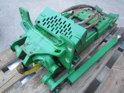 John Deere pickup hitch, taken of 2012 JD 6430, very good
