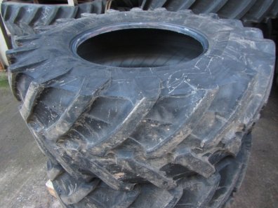 2x 650/65/38 + 540/65/28 Trelleborg tyres 40%