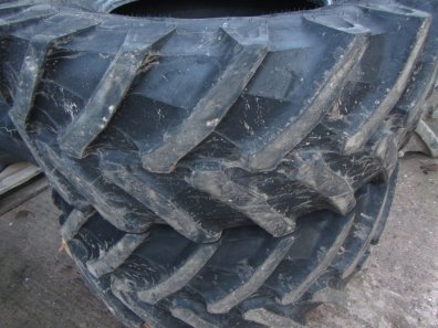 2x 650/65/38 + 540/65/28 Trelleborg tyres 40%