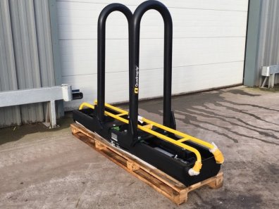 Quicke 200 Quadrogrip, Euro brackets