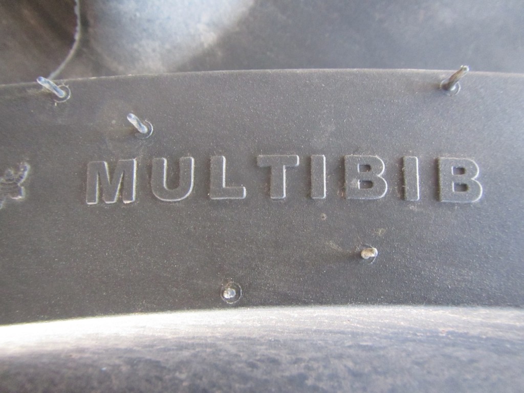 1x 650/65/42 Michelin Multibib tyre, as new