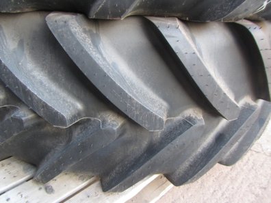 1x 650/65/42 Michelin Multibib tyre, as new