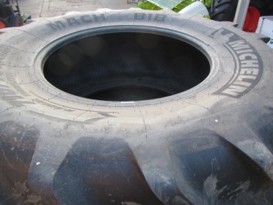 1x 710/70/38 Michelin MachXbib tyre