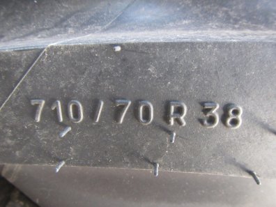 1x 710/70/38 Michelin MachXbib tyre