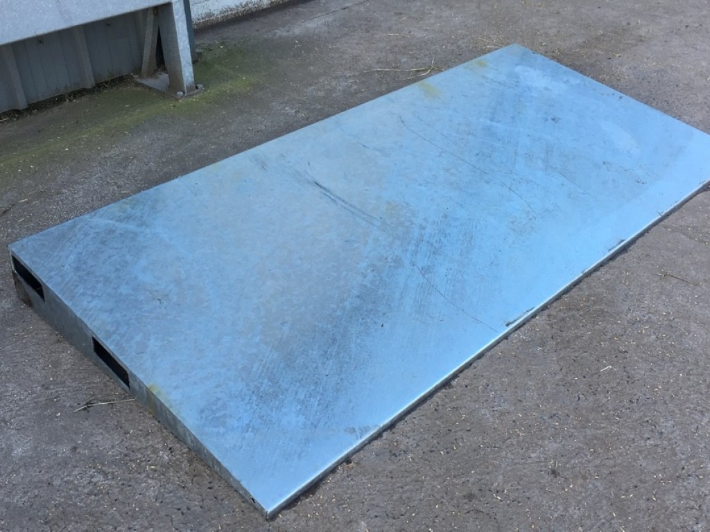 new bale wedge to suit JPM beaver tail low loader trailer