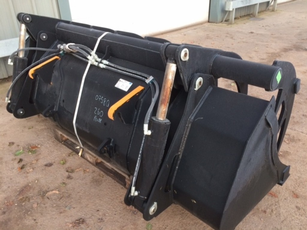 new Quicke 260SE Power grab, Euro brackets