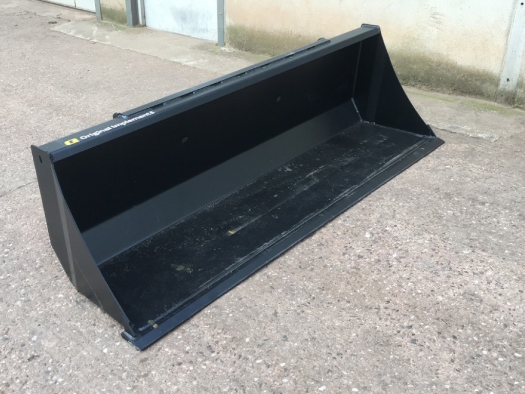 new Quicke 185 C2 bucket, skid steer brackets