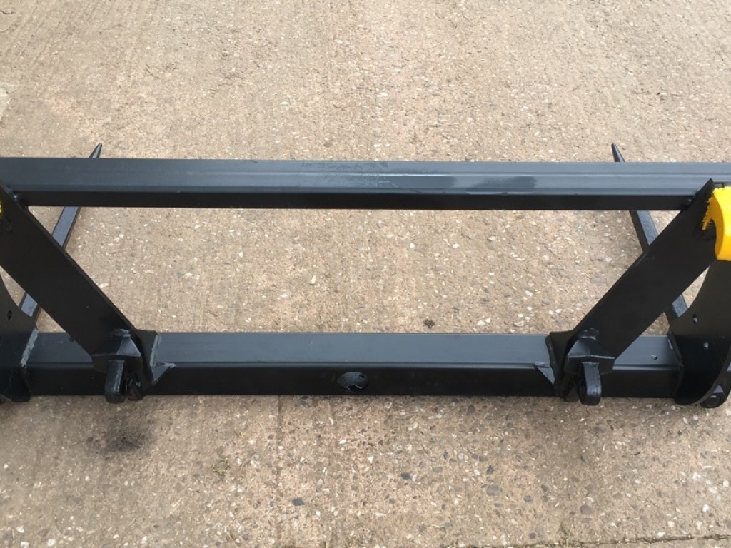 new Quicke Alo twin big bale spike, Euro brackets
