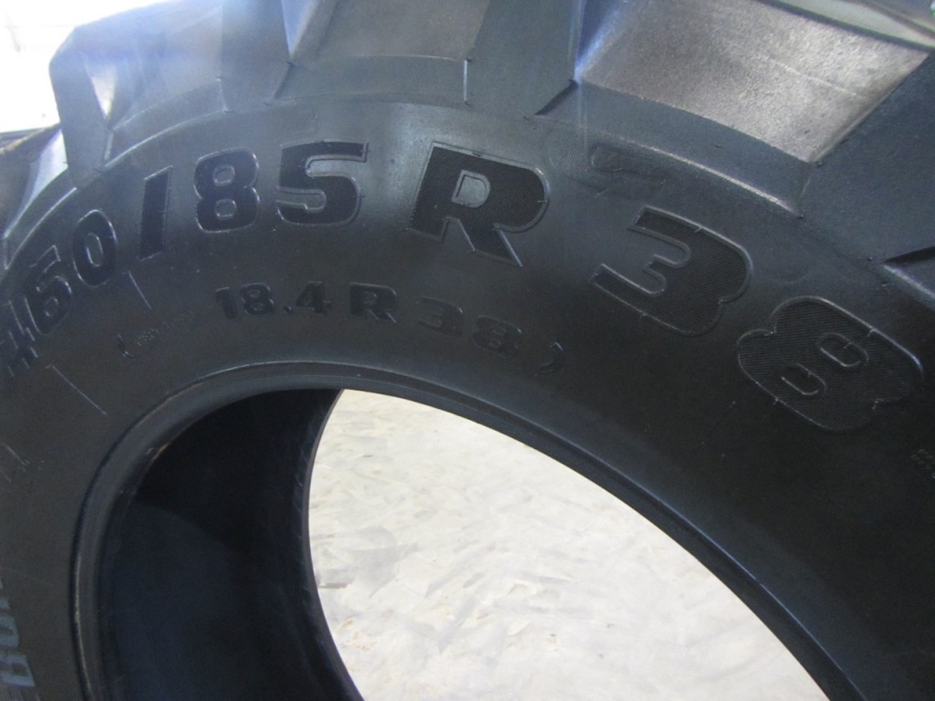 2x 18.4/38 + 2x 16.9/24 Trelleborg tyres 30%