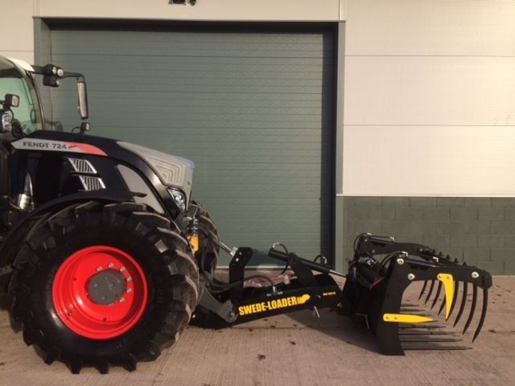 new Swedeloader linkage mounted loader, Euro carriage, self levelling, third service